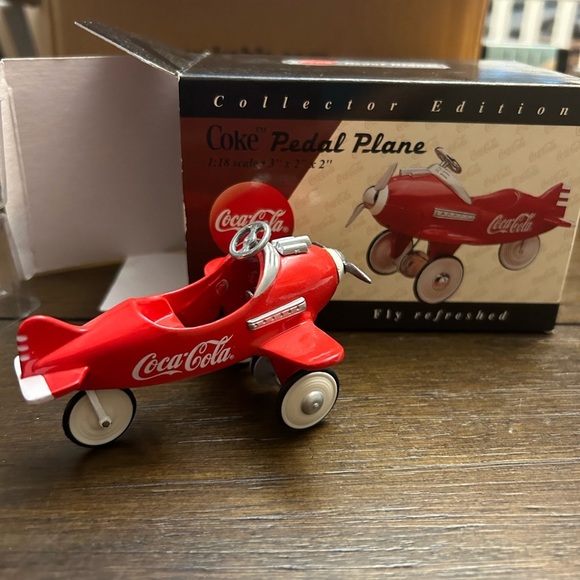Coke Pedal Plane - Picture 2 of 3